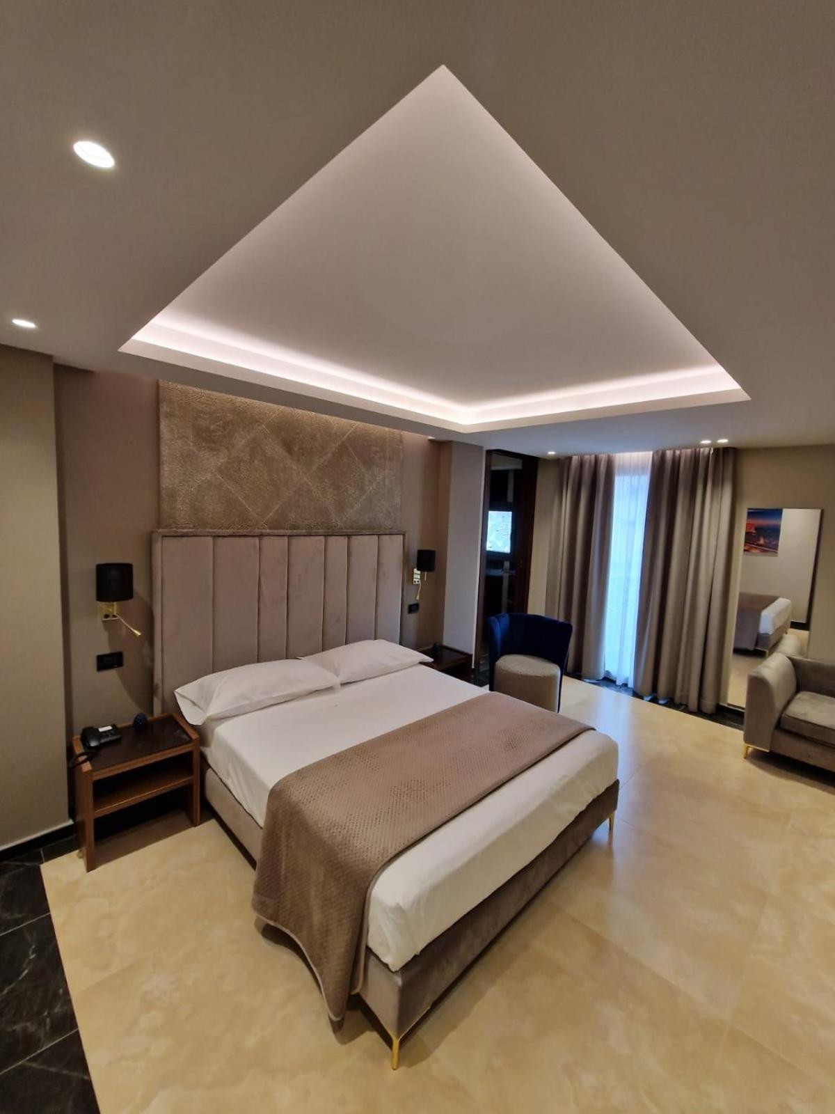 Beatus Suites And Rooms B&B Canicattì Dış mekan fotoğraf